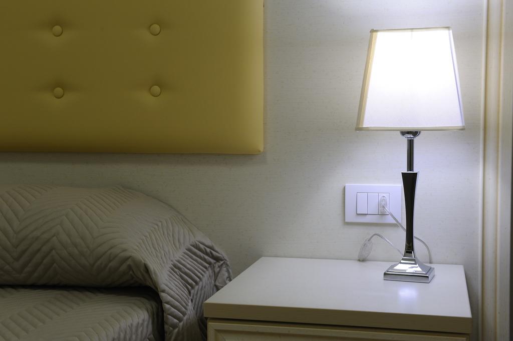 Residence Suite Smeraldo Ричоне Екстериор снимка
